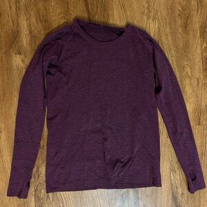 Women’s Lululemon long sleeve swiftly tech shirt. Size 12